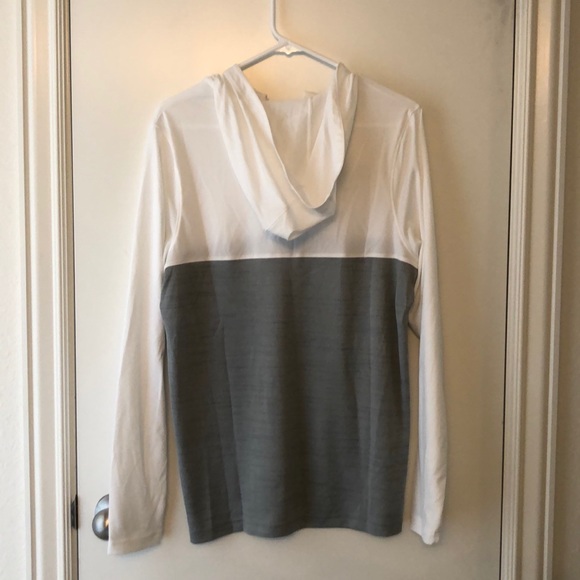 Under Armour hooded pullover - Picture 2 of 2